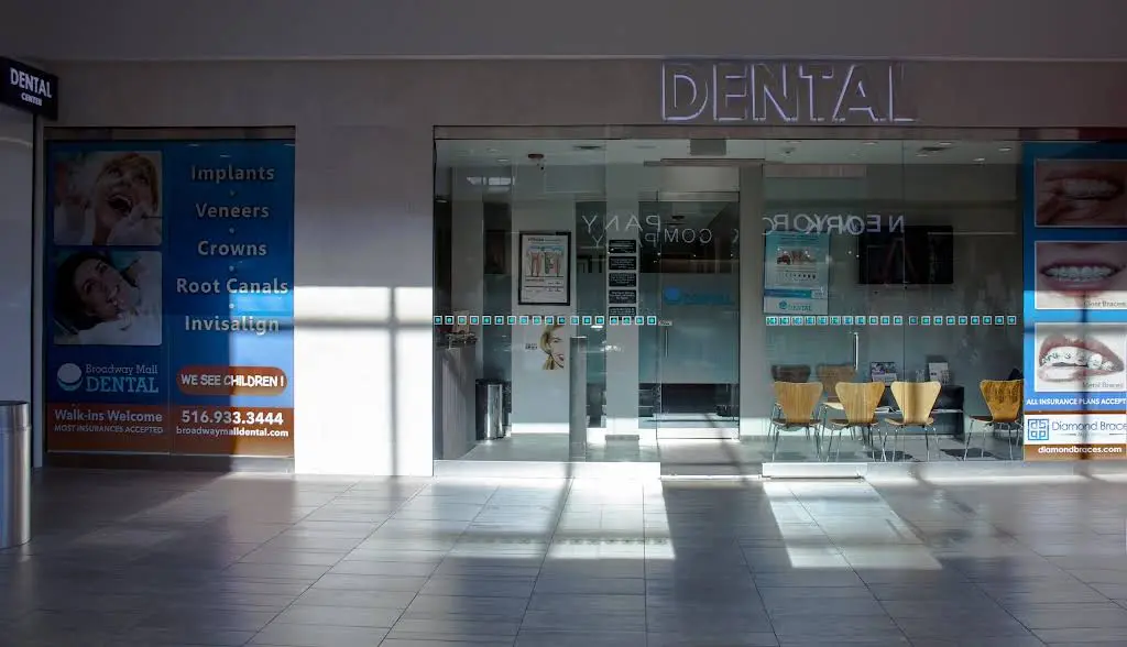 Broadway Mall Dental