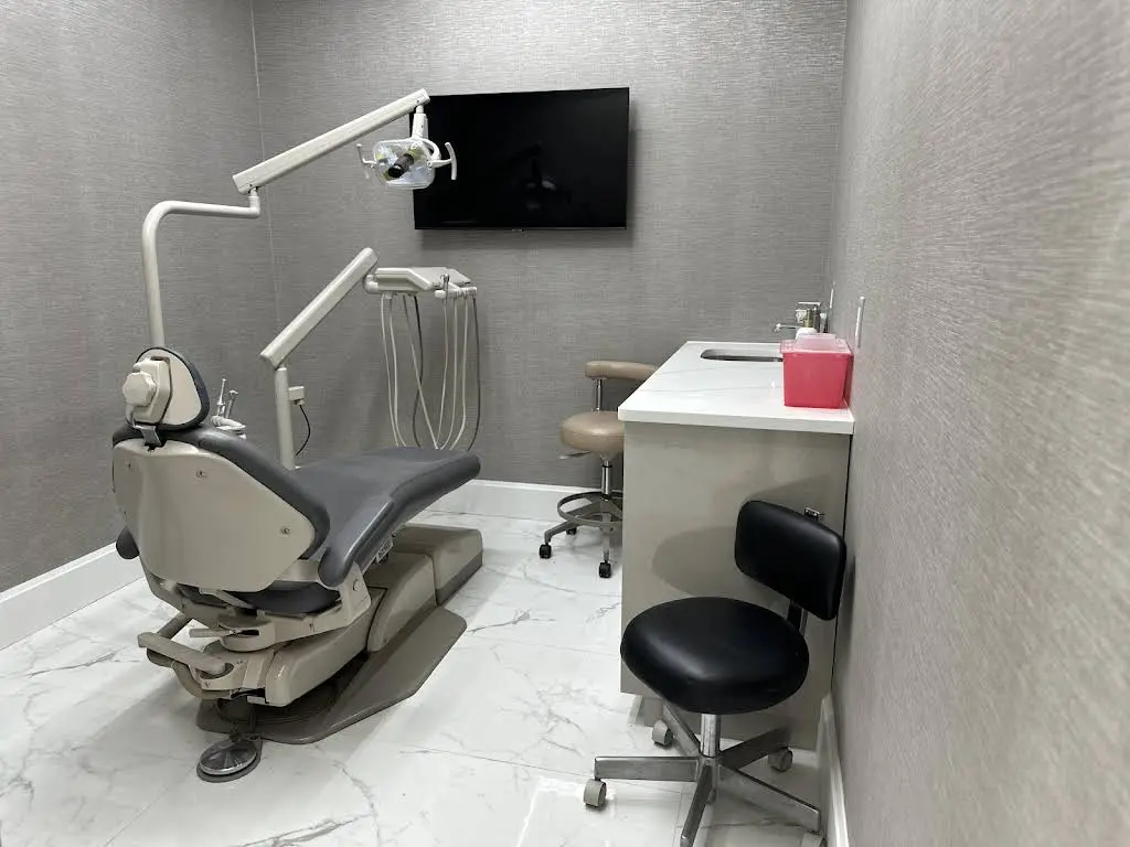Island Dental Associates