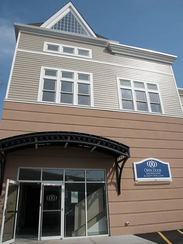 Open Door Family Medical Center - Professional dental clinic exterior with modern facilities