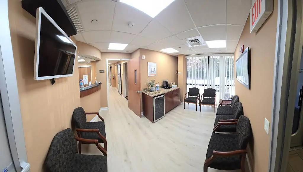 PureDent Plainview: Implant & Cosmetic Dentistry