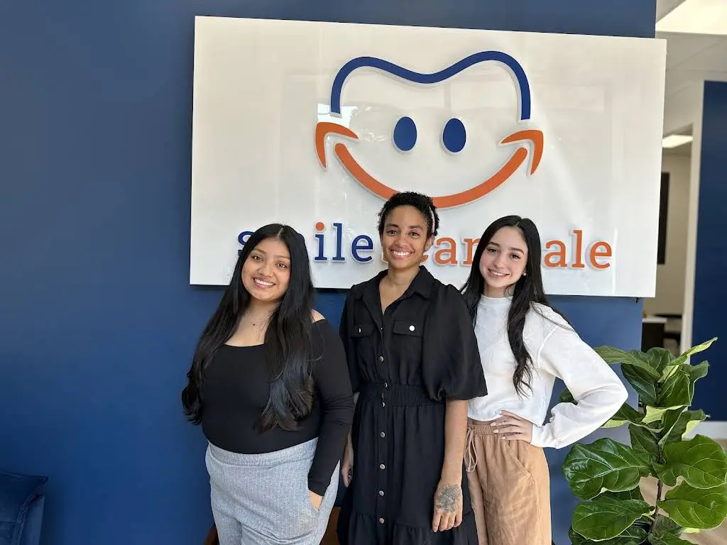 Smile Scarsdale Family Dental - Professional dental clinic exterior with modern facilities