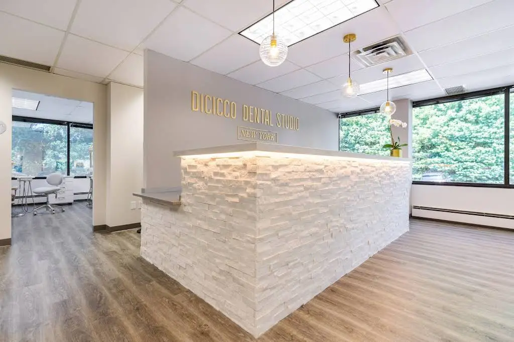 DiCicco Dental Studio - Professional dental clinic exterior with modern facilities