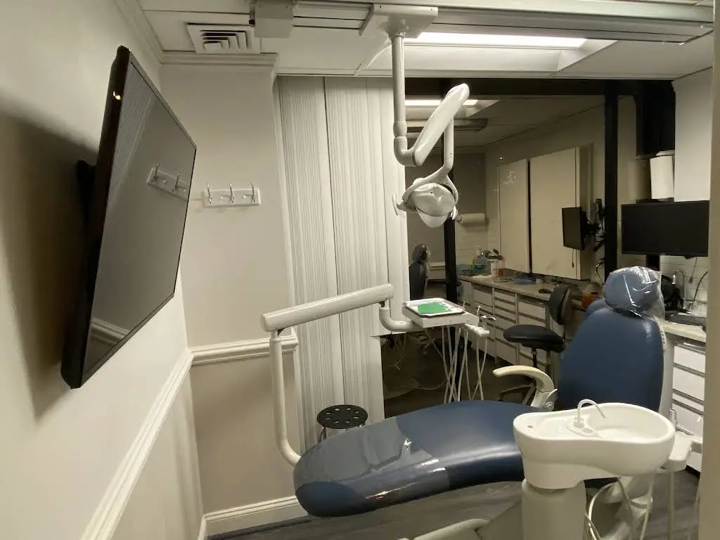 Island Dental Group - Professional dental clinic exterior with modern facilities