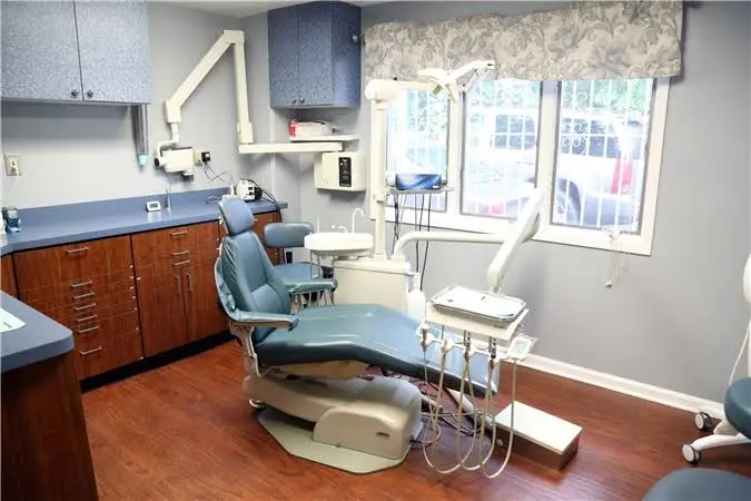 Taller Dental - Professional dental clinic exterior with modern facilities