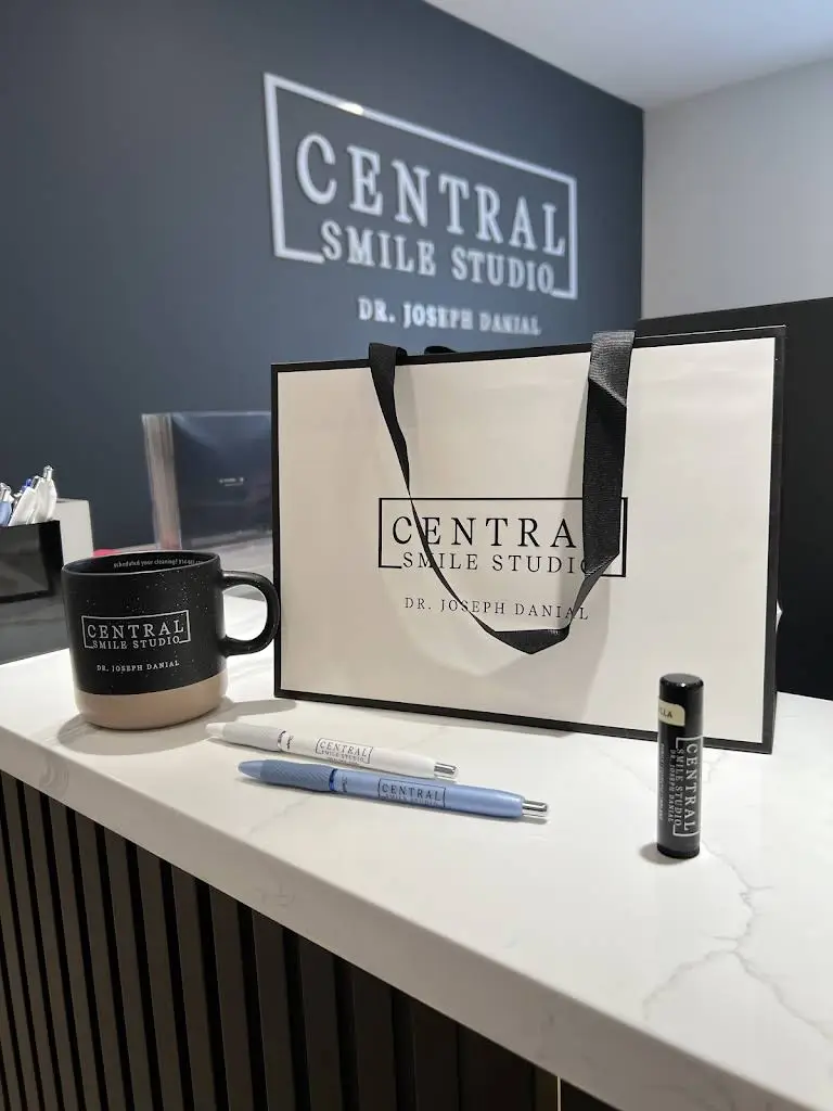 Central Smile Studio