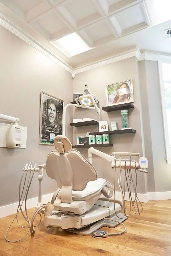 Leone Dental Group