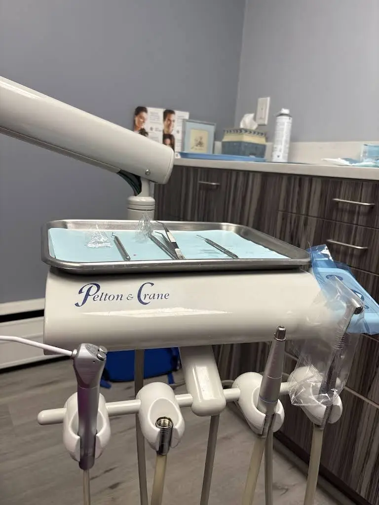 Amityville Dental - Professional dental clinic exterior with modern facilities