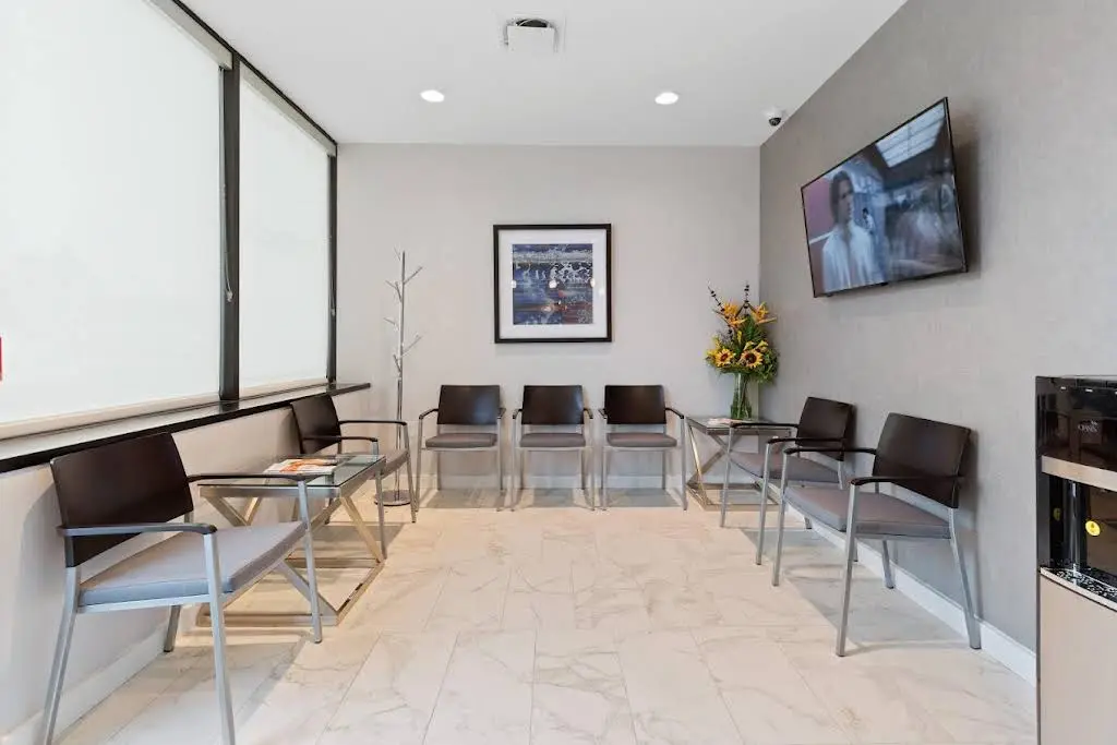 Leading Edge Oral Surgery Woodbury - Professional dental clinic exterior with modern facilities