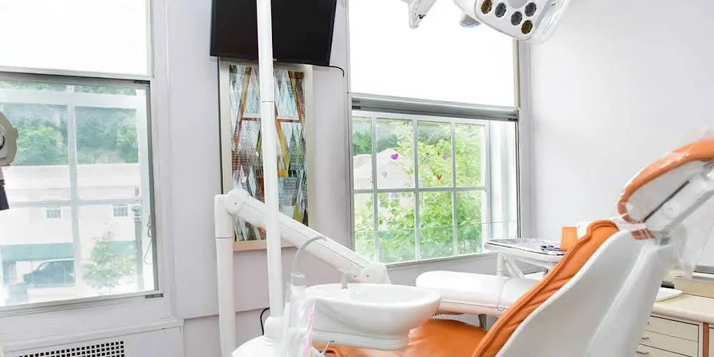 Bronxville Dental Studio - Professional dental clinic exterior with modern facilities
