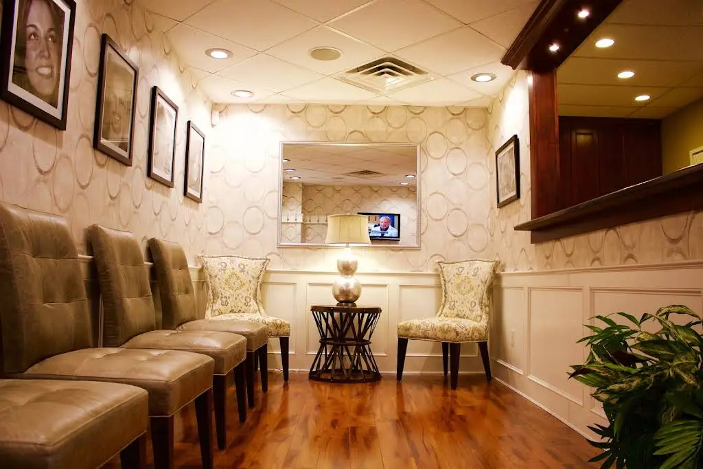 Elim Dental - Professional dental clinic exterior with modern facilities