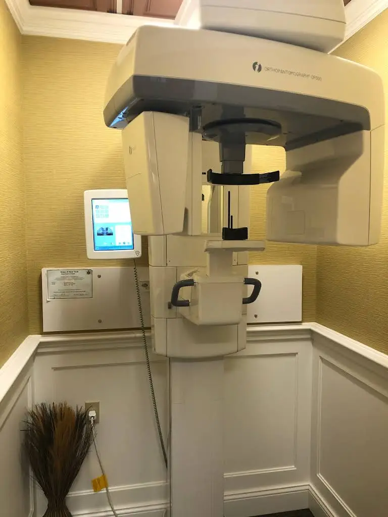 Dean Glasser, DDS / Implant & General Dentistry of Long Island