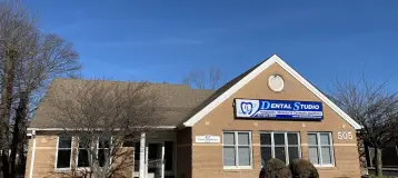 Peter Muntean DDS, PC / Dental Studio