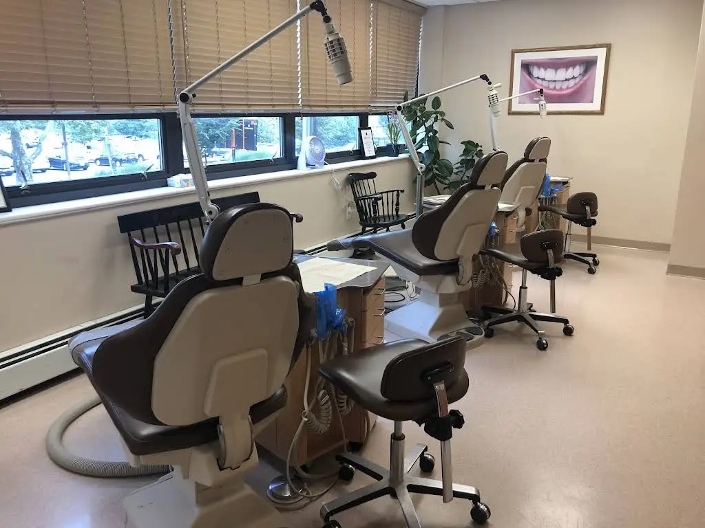 Ann Marie Evanko, DMD / Evanko Orthodontics - Professional dental clinic exterior with modern facilities