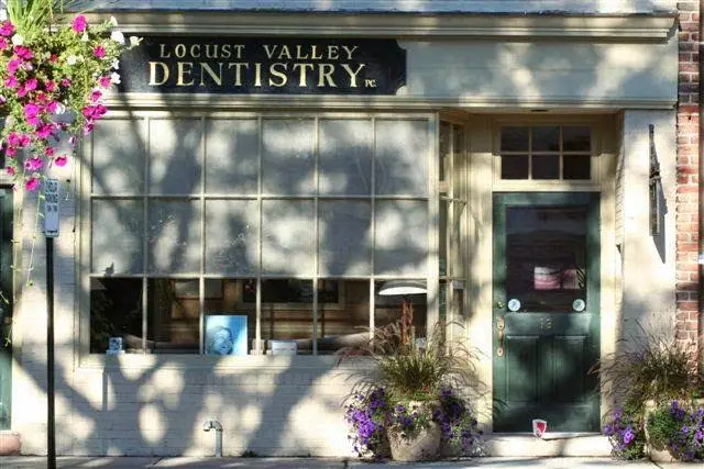 Locust Valley Dentistry - Professional dental clinic exterior with modern facilities