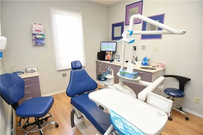 Molar to Molar Dentistry - Professional dental clinic exterior with modern facilities