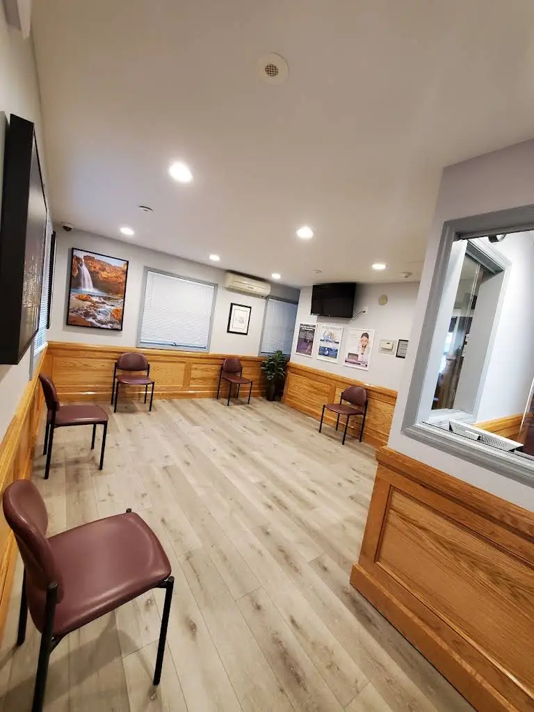 Arlington Dental Associates - Poughkeepsie - Professional dental clinic exterior with modern facilities