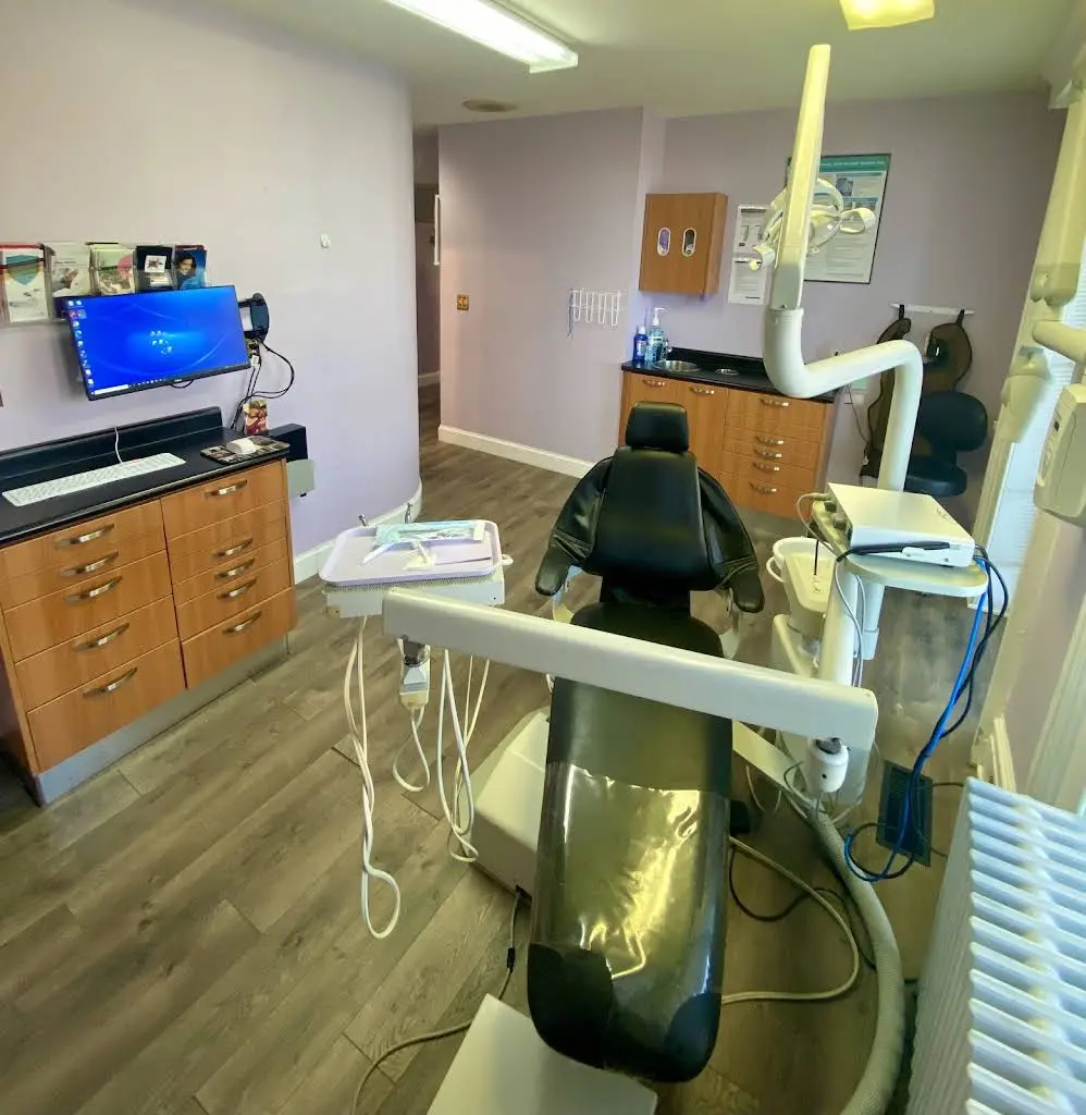 Cummings Family Dentistry - Professional dental clinic exterior with modern facilities