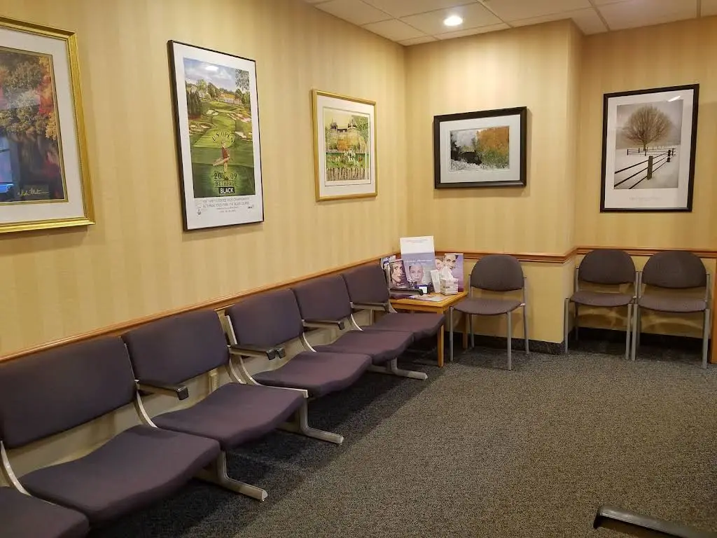 Artistic Dental Associates-Commack - Professional dental clinic exterior with modern facilities