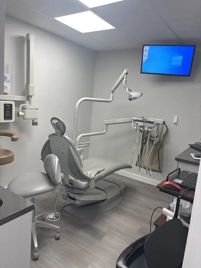 Commack Dental Design - Professional dental clinic exterior with modern facilities