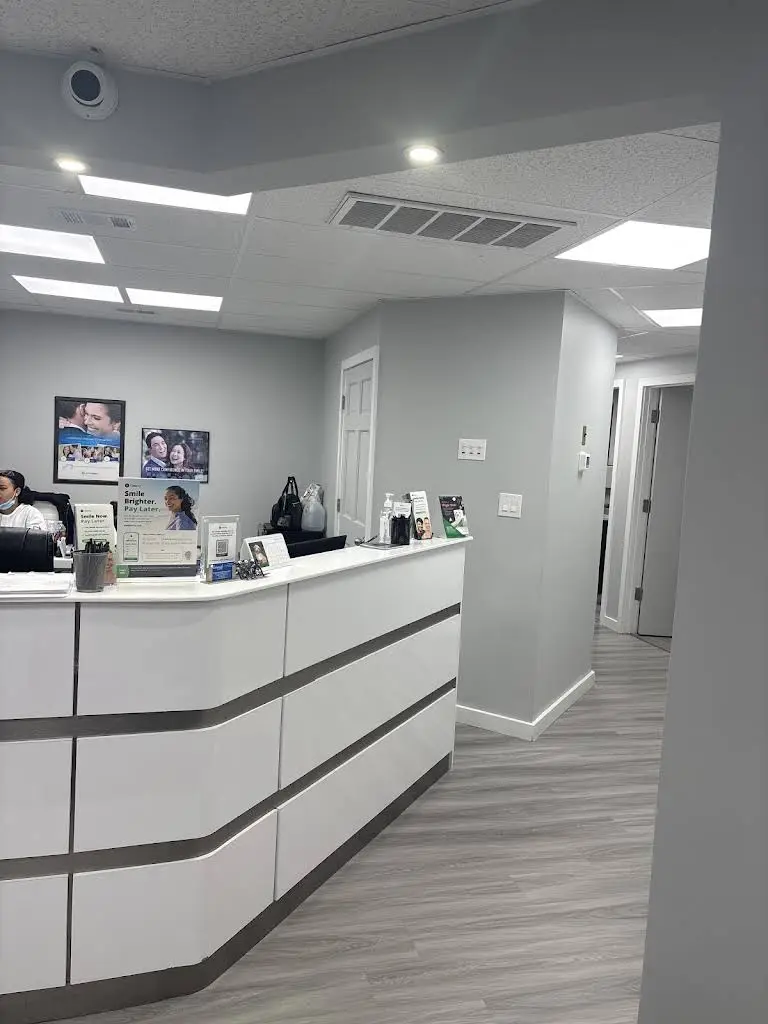 Commack Dental Design