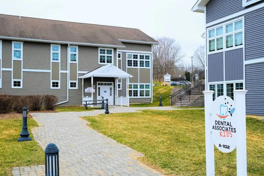 Dental Associates KIDS - Professional dental clinic exterior with modern facilities