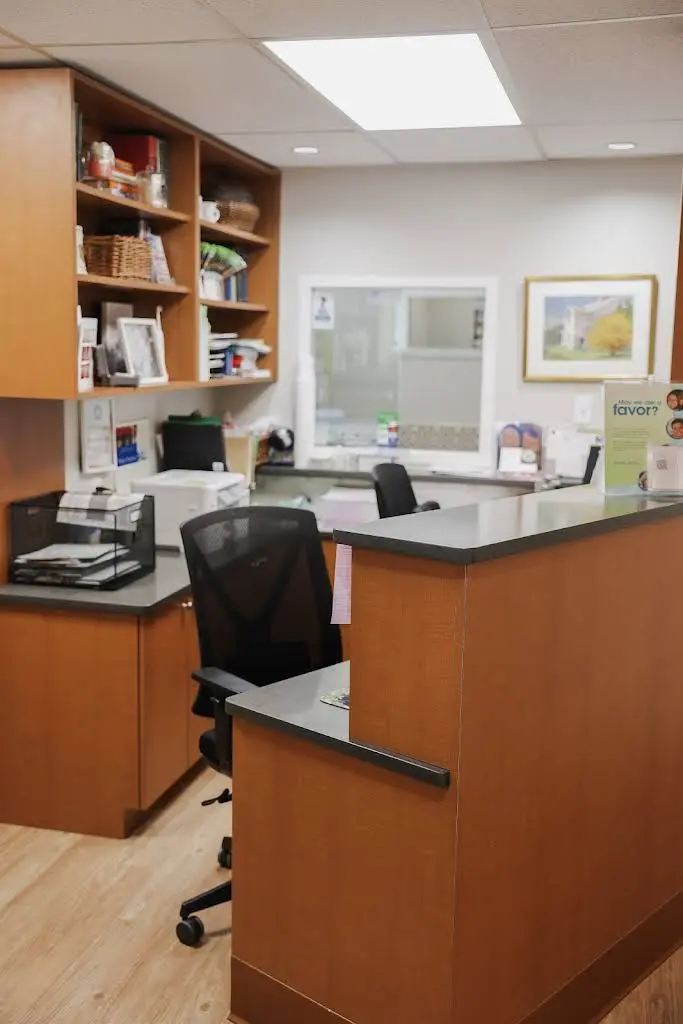 Danbury Smiles - George L Landress, DDS, MAGD