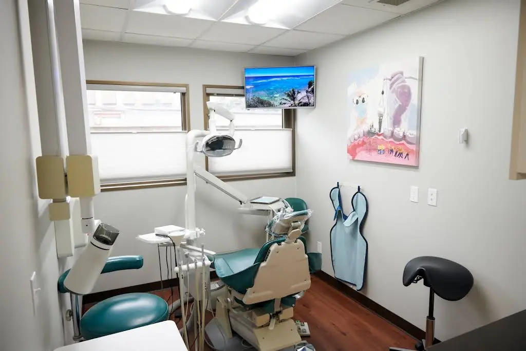 Rolling Hills Dentistry - Professional dental clinic exterior with modern facilities