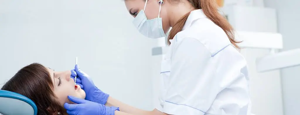 Stamford Smile Arts - Professional dental clinic exterior with modern facilities