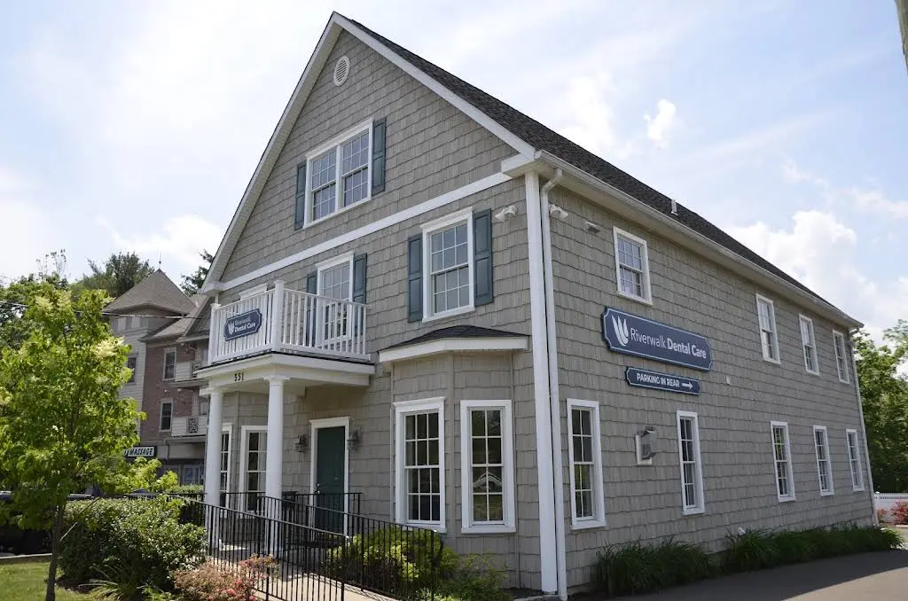 Riverwalk Dental Care - Professional dental clinic exterior with modern facilities