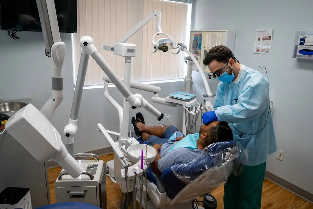 Advanced Dental Center, PC - Professional dental clinic exterior with modern facilities