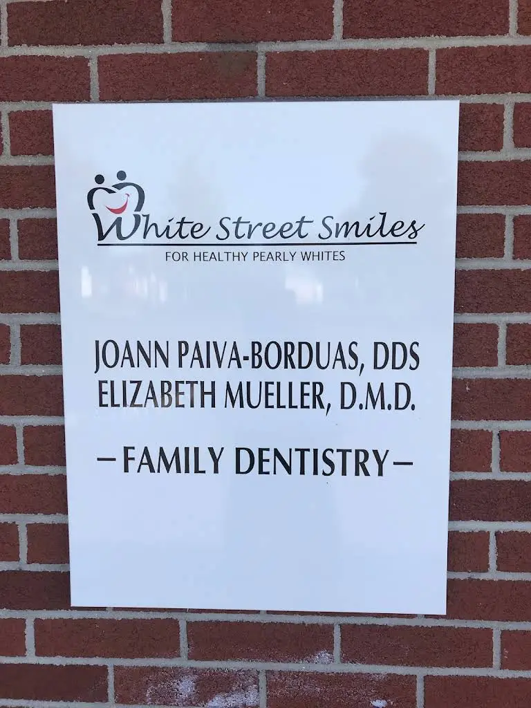 White Street Smiles - Professional dental clinic exterior with modern facilities