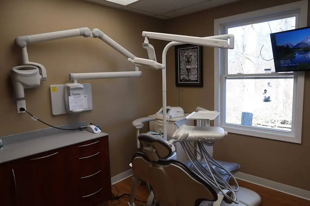 Hurley Ave Dental - Professional dental clinic exterior with modern facilities