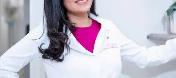 Ideal Smiles of Stamford: Natalia Silva, DDS