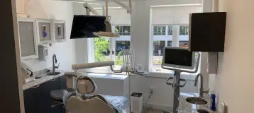 Esthetic Dental Group of Westport: Dr. Steven Regenstein