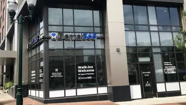 Dental365 - Stamford - Professional dental clinic exterior with modern facilities