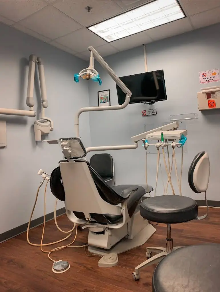 Horizon Dental - Professional dental clinic exterior with modern facilities