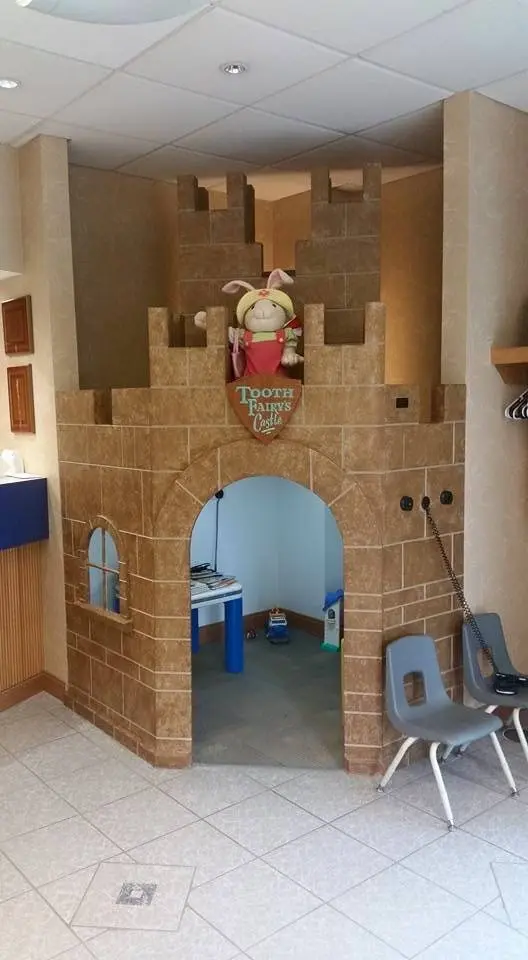 Dr. Munroe's Dental Center