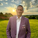Jonathan Shores